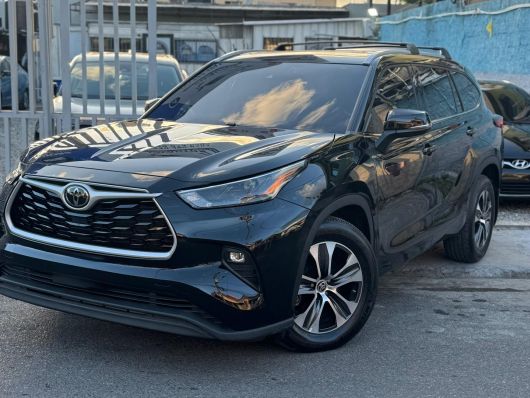 Toyota Highlander XLE en venta