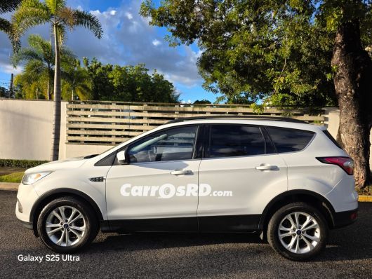 Ford Escape Jeepeta en venta