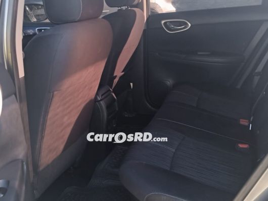 Nissan Sentra Carros en venta