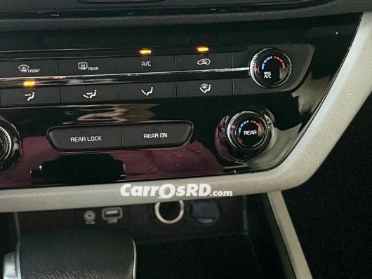 Kia Sedona Minivan en venta