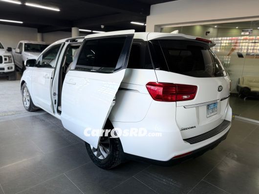 Kia Sedona Minivan en venta