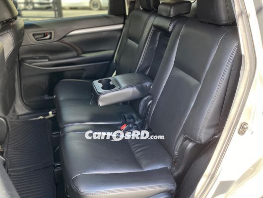 Toyota Highlander Jeepeta en venta