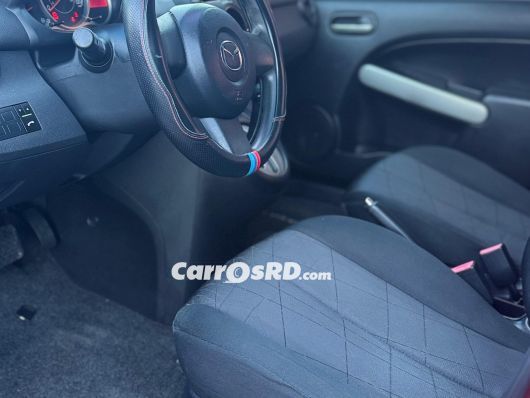 Mazda 2 Carros en venta