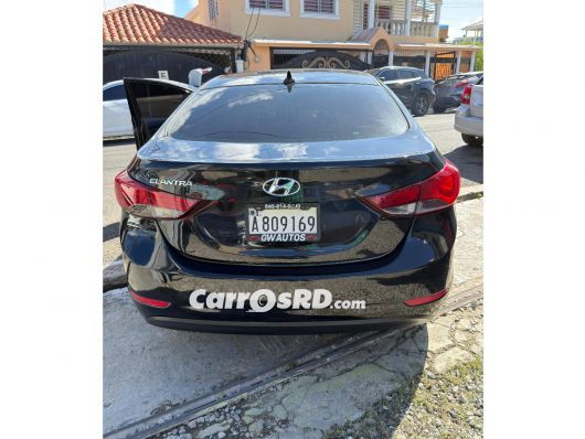 Hyundai Elantra Carros en venta