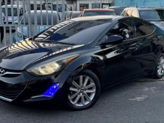 Hyundai Elantra SE en venta