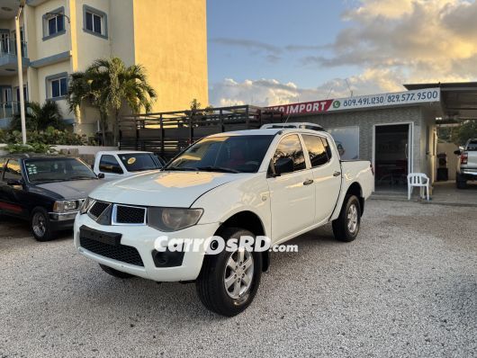 Mitsubishi L200 Camioneta en venta