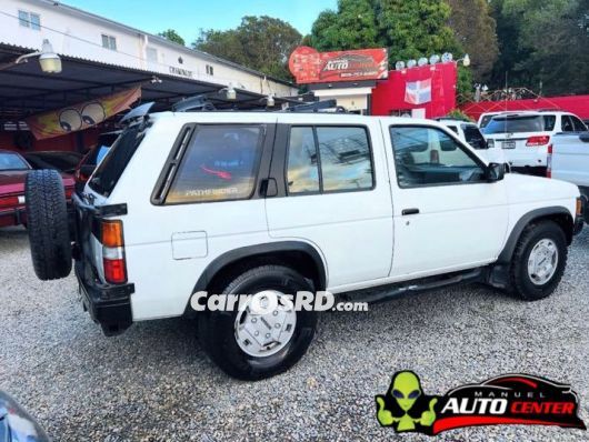 Nissan Pathfinder Jeepeta en venta