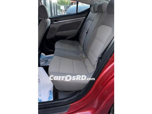 Hyundai Elantra Carros en venta