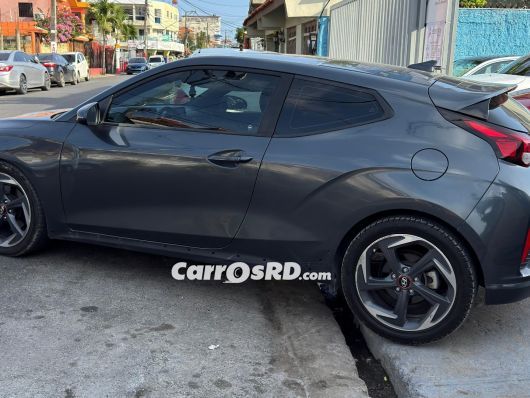 Hyundai Veloster Carros en venta