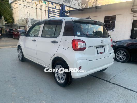 Toyota Passo Hatchback en venta