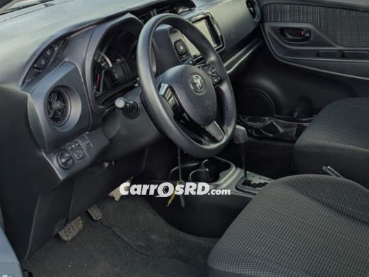 Toyota Vitz Hatchback en venta