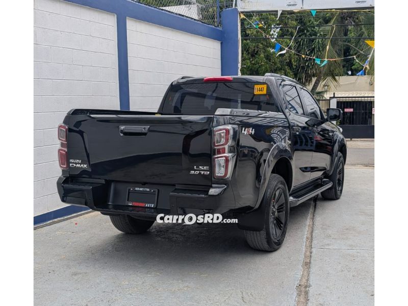 Isuzu