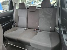 Toyota Vitz Básico