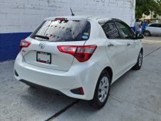Toyota Vitz Básico