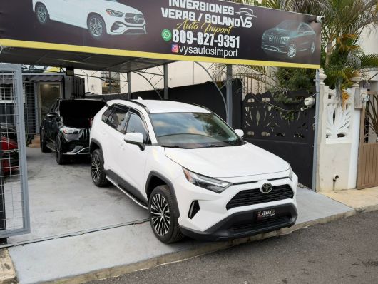 Toyota RAV4 XLE en venta