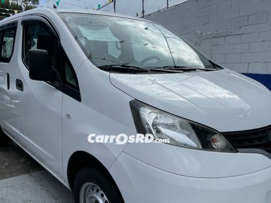 Nissan NV Minivan en venta