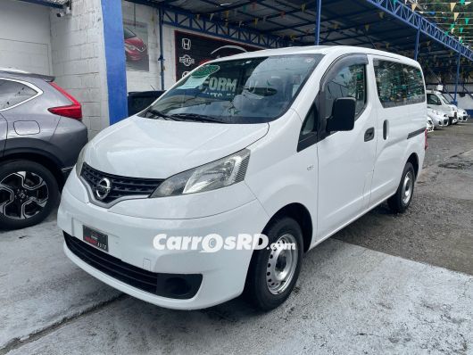 Nissan NV Minivan en venta