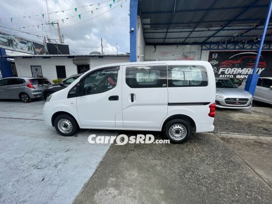 Nissan NV Minivan en venta