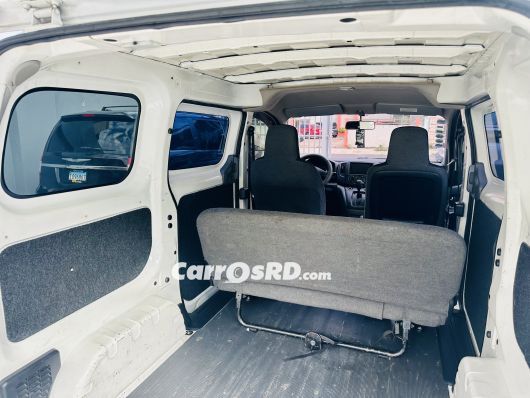Nissan NV Minivan en venta