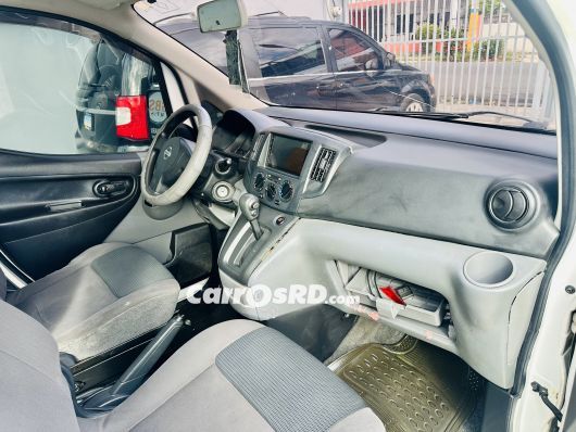 Nissan NV Minivan en venta