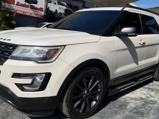 Ford Explorer XLT en venta