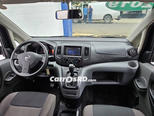 Nissan NV Minivan en venta