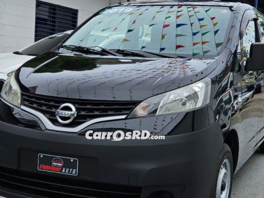 Nissan NV Minivan en venta