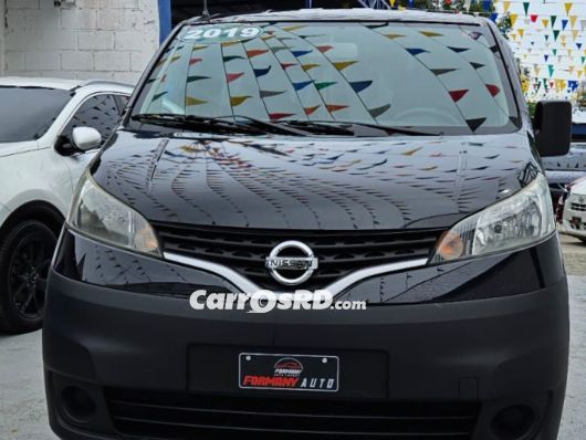 Nissan NV Minivan en venta