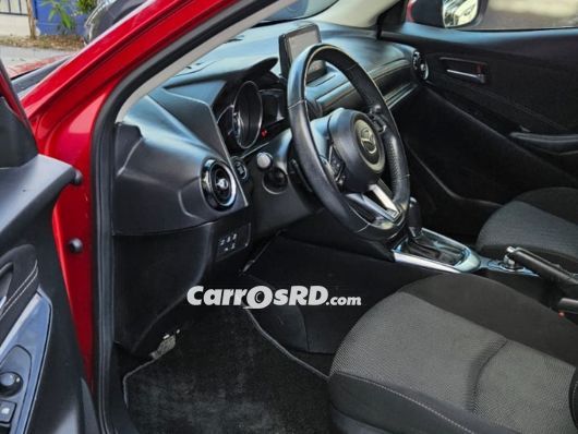 Mazda Demio Hatchback en venta