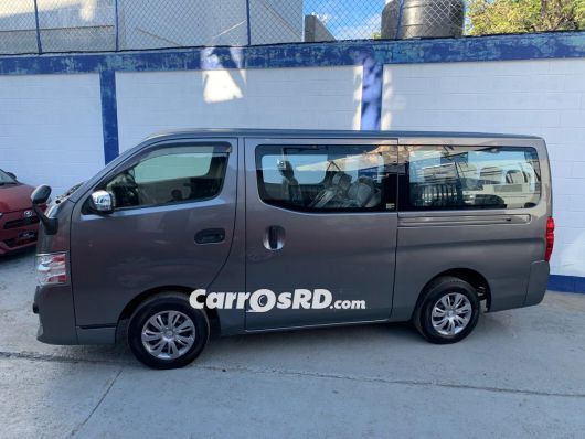 Nissan NV Autobus en venta