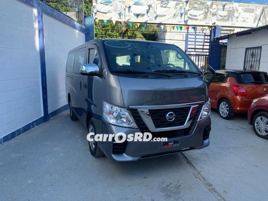 Nissan NV Autobus en venta