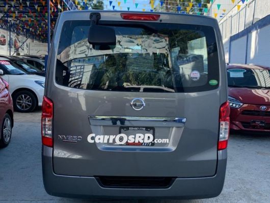 Nissan NV Autobus en venta