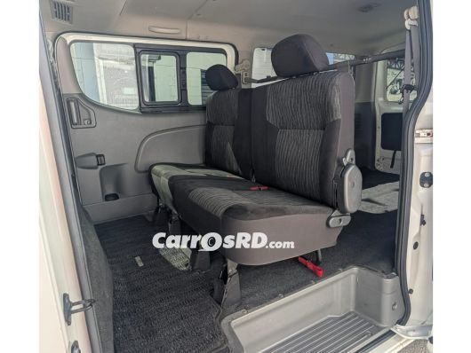 Nissan NV Autobus en venta