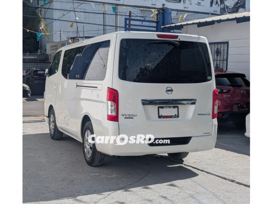Nissan NV Autobus en venta