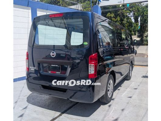 Nissan NV Autobus en venta