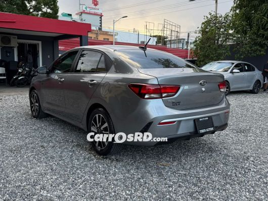 Kia Rio Carros en venta