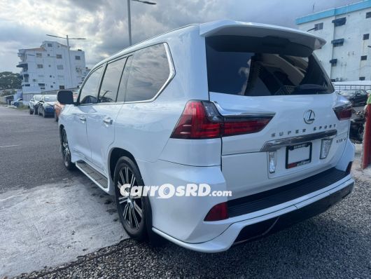 Lexus LX Jeepeta en venta