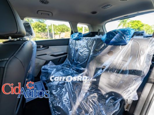 Kia Carens Jeepeta en venta