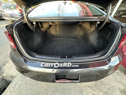 Hyundai Elantra Carros en venta