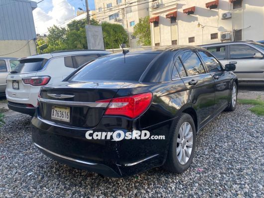 Chrysler 200 Carros en venta