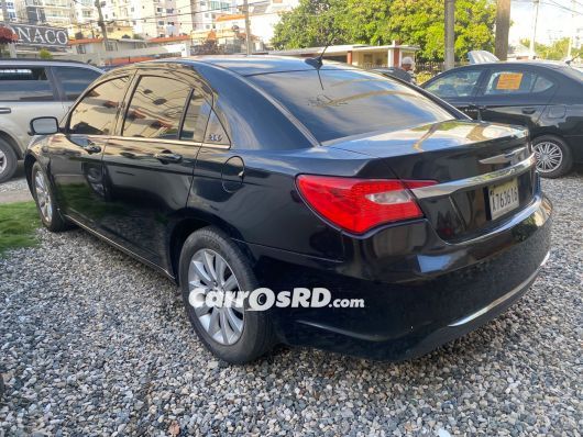 Chrysler 200 Carros en venta