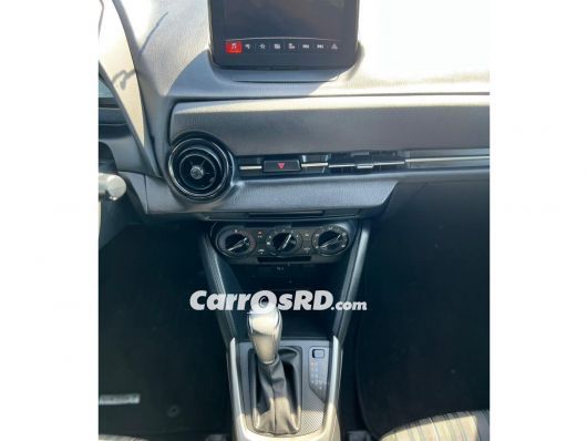 Mazda 2 Carros en venta