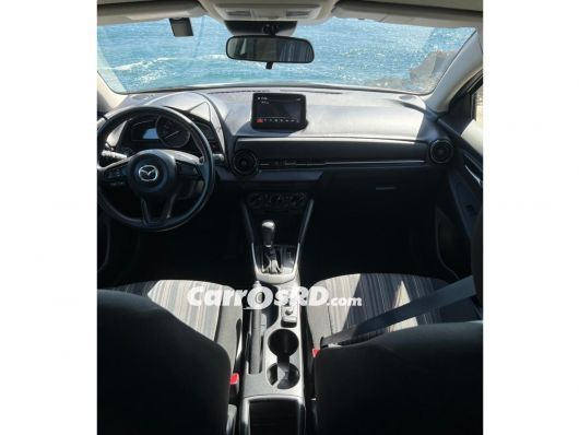 Mazda 2 Carros en venta