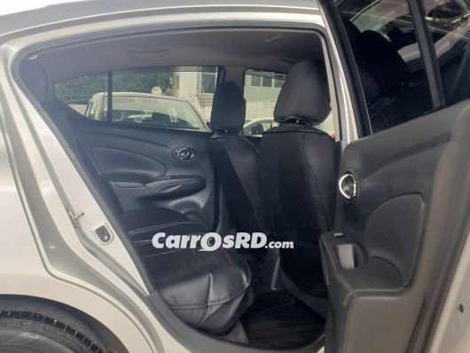 Nissan Versa Carros en venta