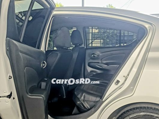 Nissan Versa Carros en venta