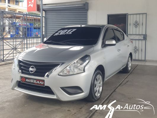 Nissan Versa Básico en venta