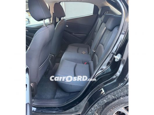 Mazda 2 Carros en venta