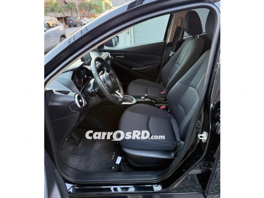 Mazda 2 Carros en venta