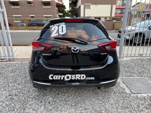 Mazda 2 Carros en venta