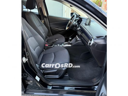 Mazda 2 Carros en venta